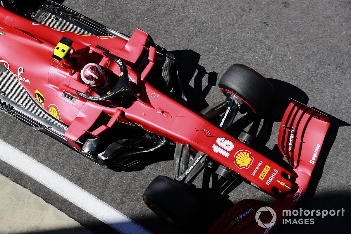 Ferrari всех переплюнула. Даже сложности с шинами у нее особенные