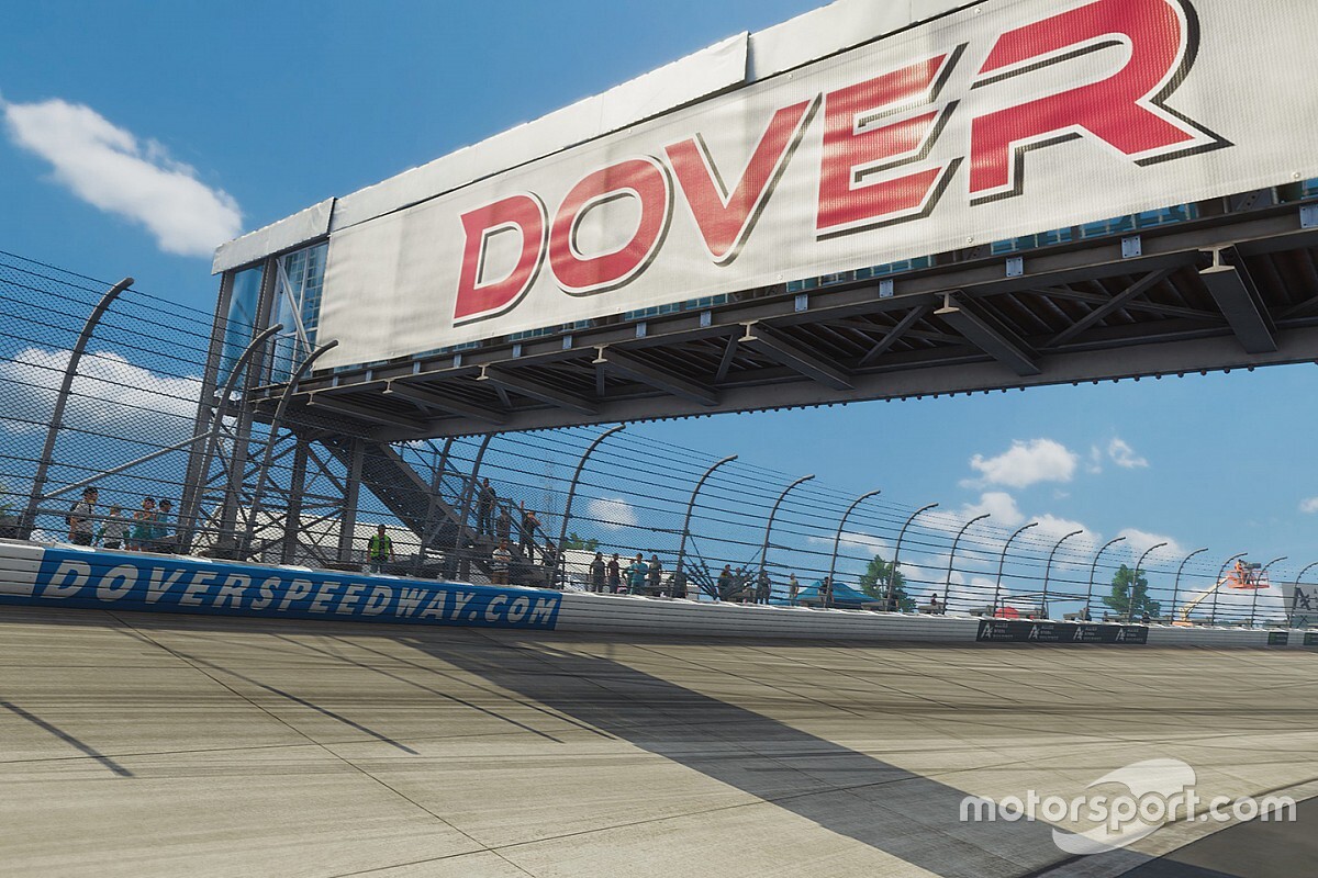 Brooks and Arnold take eNASCAR Heat Pro League wins