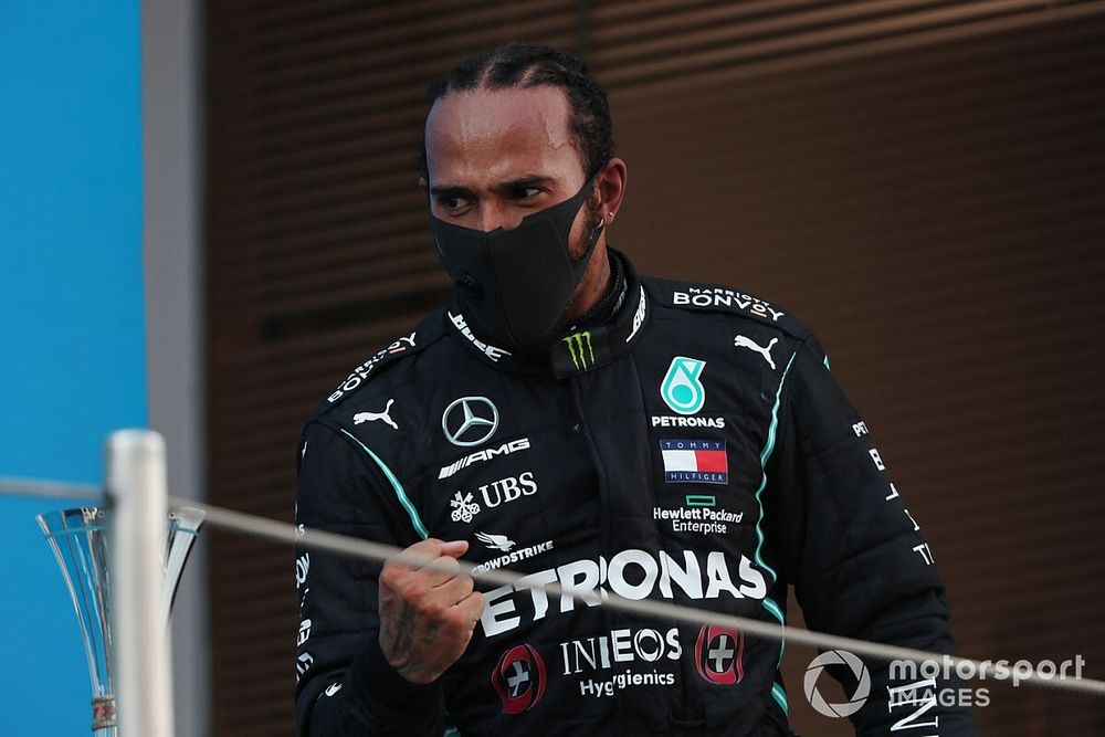 Podio: ganador, Lewis Hamilton, Mercedes-AMG Petronas F1