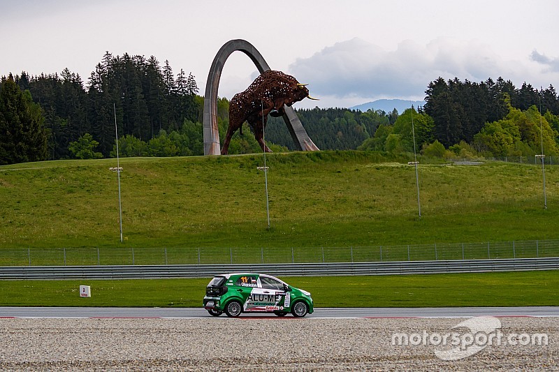 KIA PLATINUM CUP – Olejniczak wywalczył pole position