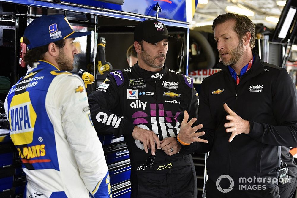 Hendrick lets slip plan for Elliott, Johnson to race the Rolex 24