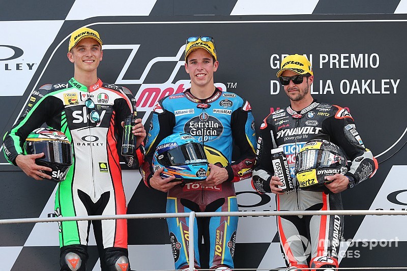 Márquez double la mise et se rapproche de Baldassarri au championnat