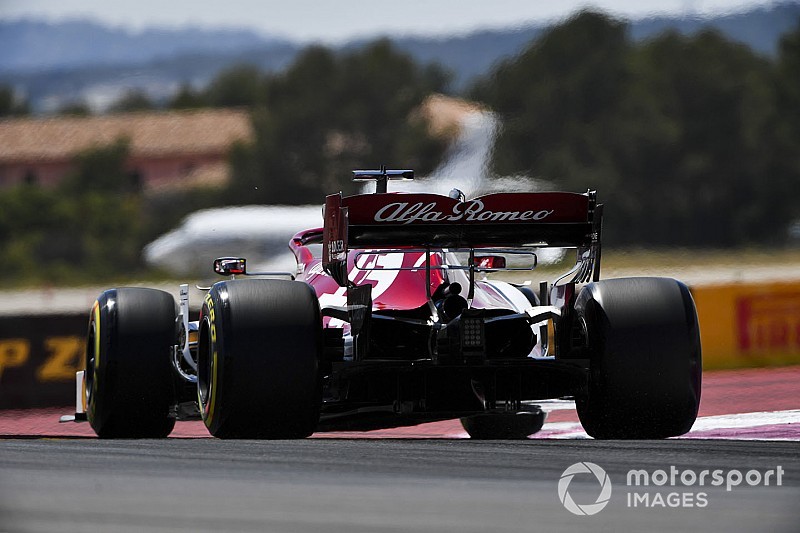 Video: Raikkonen ve Ricciardo arasındaki olay