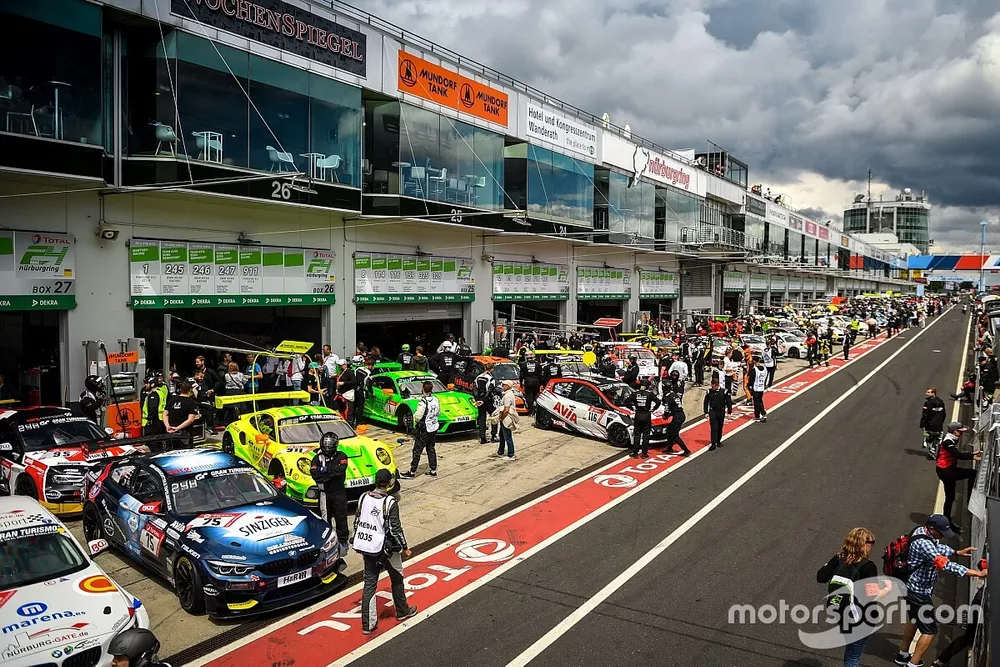 Atmosfera Pitlane
