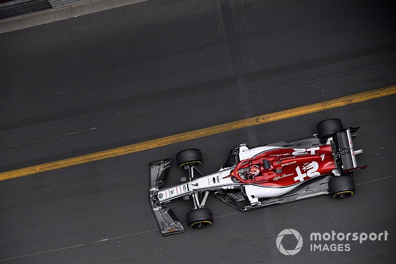 Räikkönen és a gyönyörű Alfa Romeo Monacóból