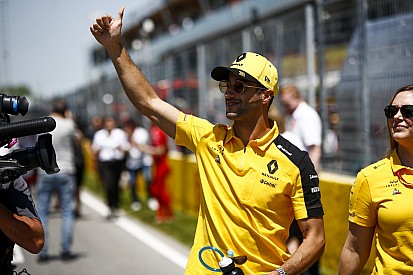 Ricciardo nem büntette volna Vettelt, mert a kemény csaták híve
