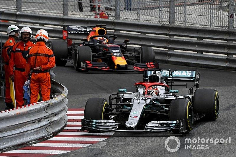 Rosberg i Webber chwalą Hamiltona