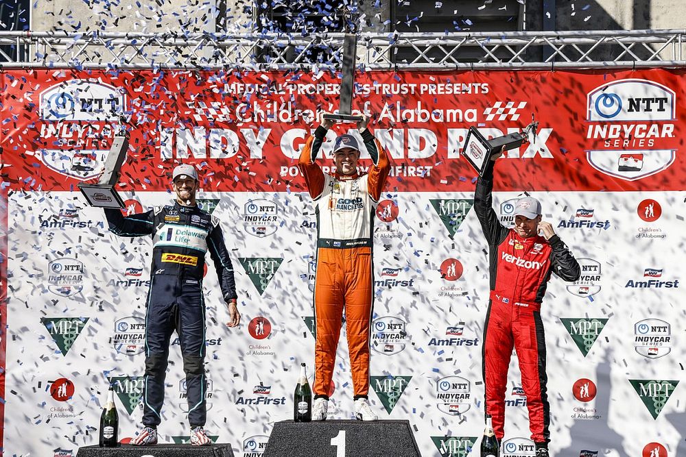 Romain Grosjean, Andretti Autosport Honda, Scott McLaughlin, Team Penske Chevrolet, Will Power, Team Penske Chevrolet, podio