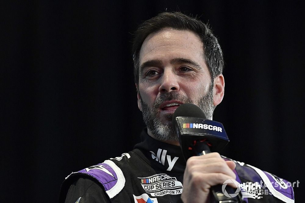 Jimmie Johnson 'debuta' en IndyCar