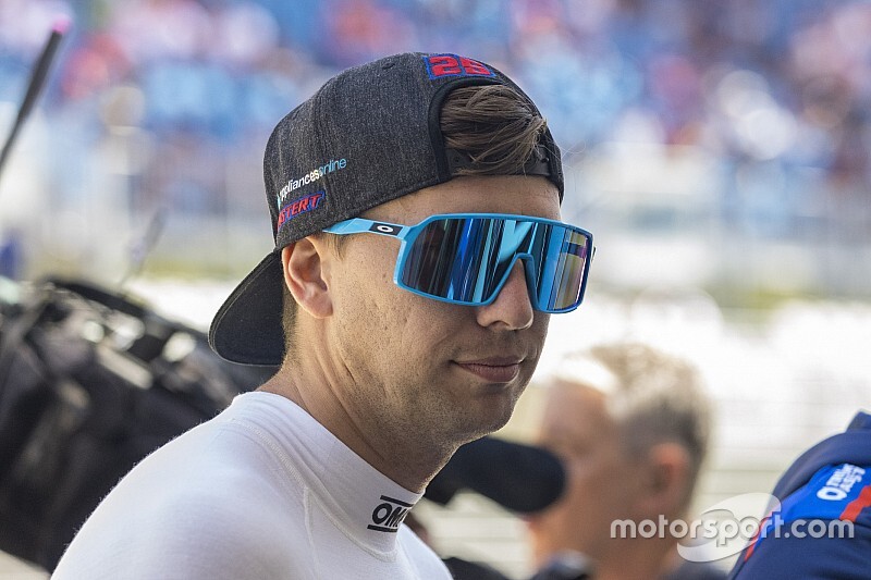 The WAU offer that Mostert couldn't refuse
