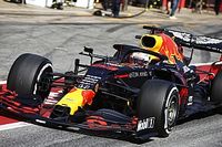 Отец Ферстаппена объяснил, почему Макс не ушел в Mercedes