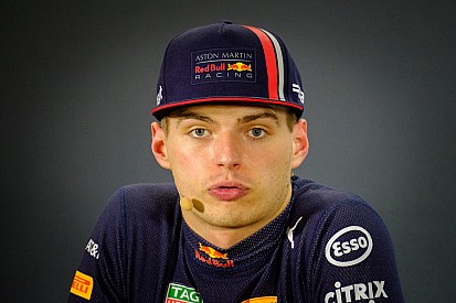 Ферстаппен собрался подумать о будущем без Red Bull в начале 2020 года