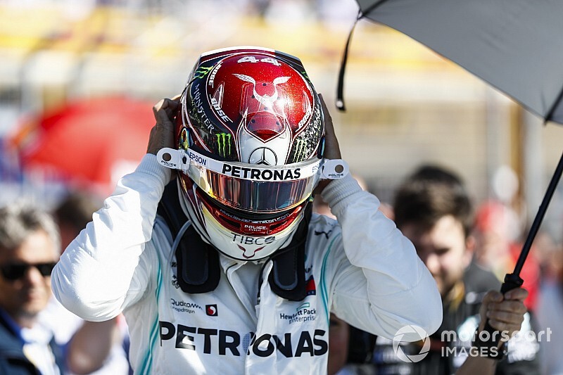 Hamilton dedica hexa da F1 à família, aos britânicos e à Mercedes