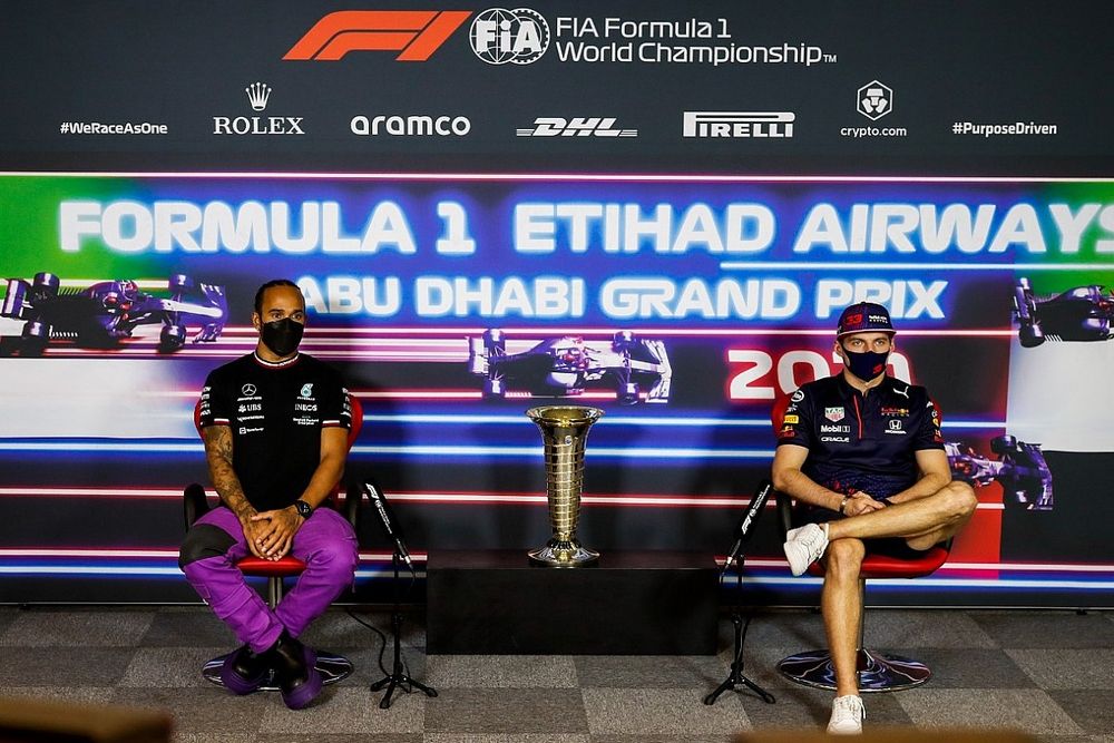 メルセデス代表、最終戦でのF1チャンピオン争いは“泥仕合”にはならない「今言えるのは、我々は戦い続けるということだけ」