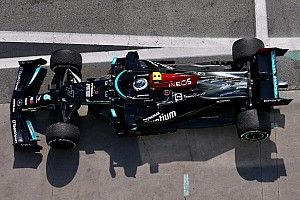 В Mercedes объяснили смысл второго пит-стопа Боттаса