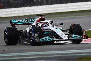 Photos - La Mercedes W13 en action à Silverstone