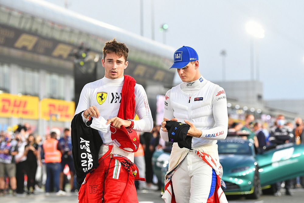 Schumacher elégedett, hogy az Alfákkal harcolhatott