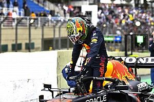 Verstappen, Hamilton’ın arka kanadına neden dokunduğunu açıkladı