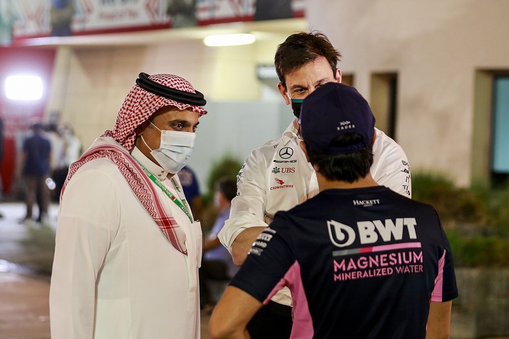 Prince Khalid Bin Sultan Al Faisal, Président de la Fédération Motorsport d'Arabie Saoudite, Toto Wolff, Directeur Exécutif, Mercedes AMG, Sergio Perez, Racing Point