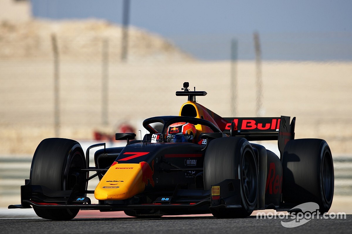 Daruvala leads Carlin 1-2 on opening day of F2 test