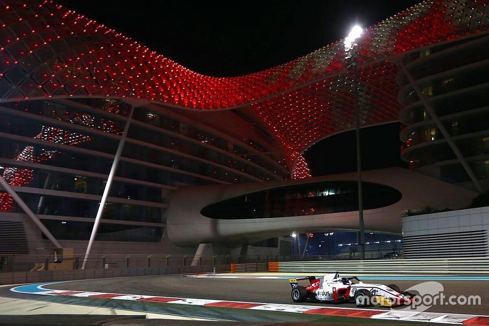 F3 Asya Yas Marina 3. yarış: Chovet kazandı, Cem 10. oldu!