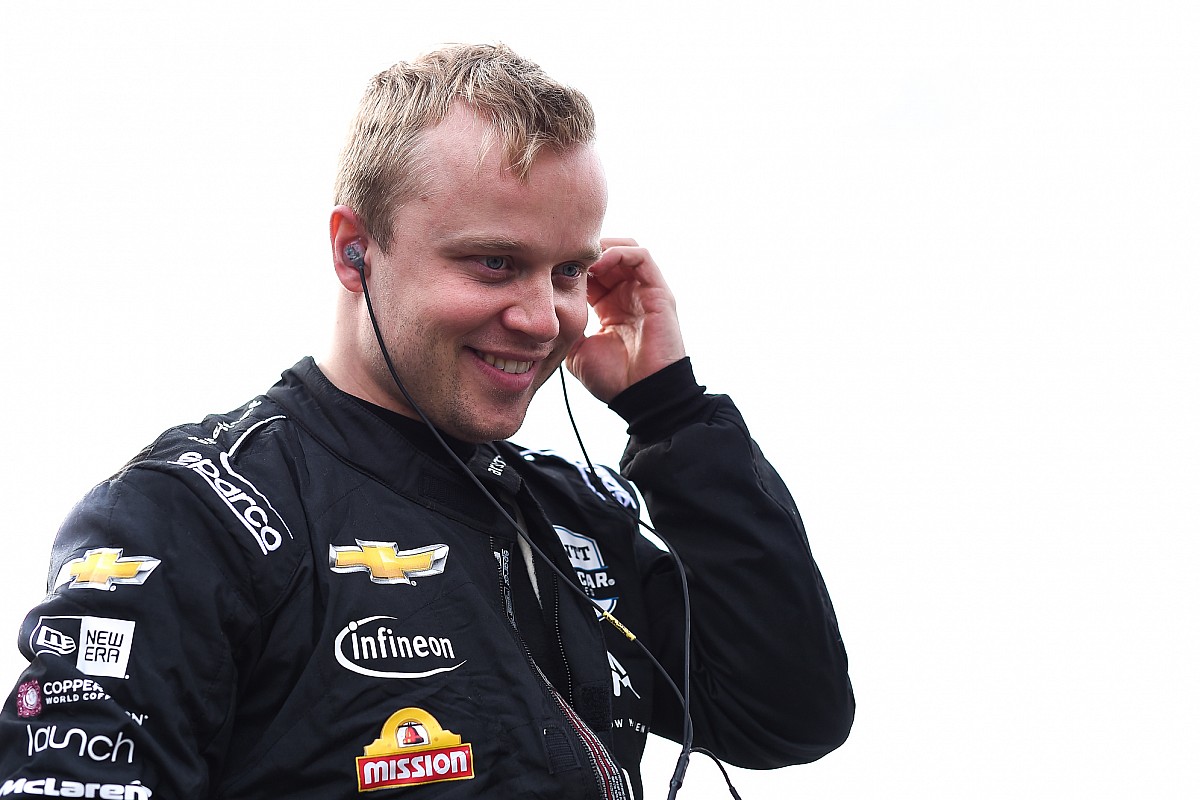 Rosenqvist Anggap Balapan IndyCar Sulit