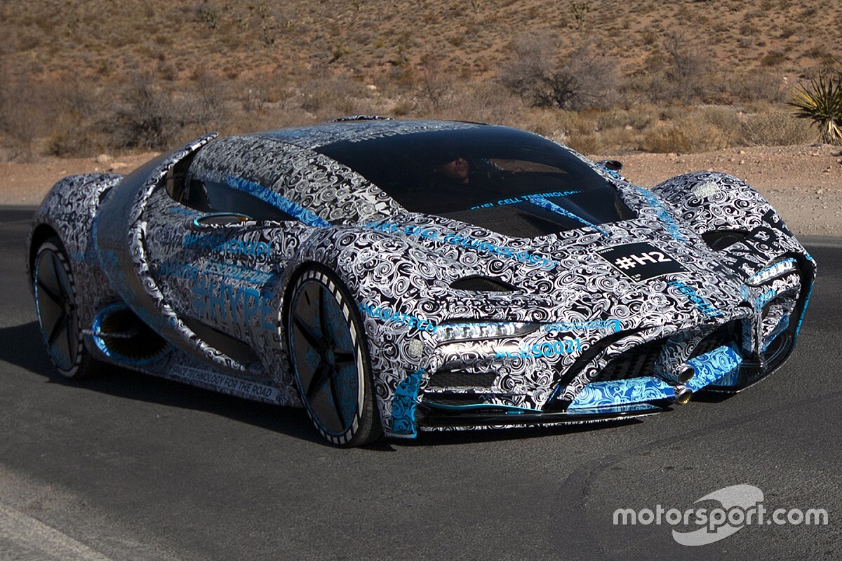Hyperion XP-1, il prototipo della supercar a idrogeno fa i test su strada