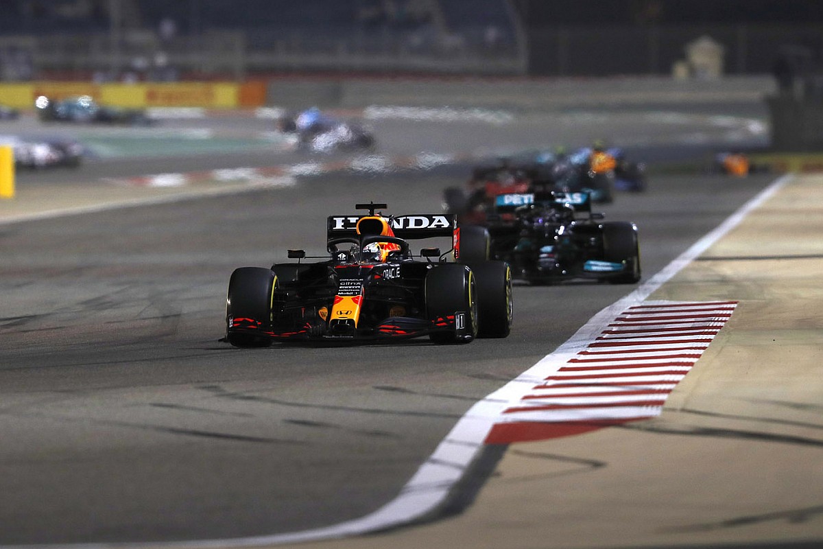 Bottas: "Tenemos que ser perfectos para ganar a Red Bull"