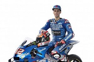 Álex Rins n'imagine pas Suzuki miser sur un seul de ses deux pilotes