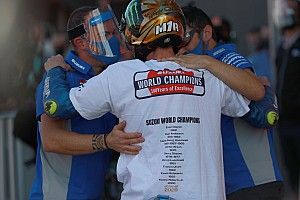 GALERÍA: así celebró Joan Mir su primer campeonato de MotoGP