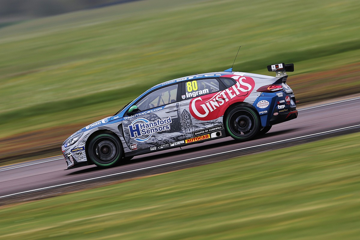 Snetterton BTCC: Ingram beats Sutton to top practice times