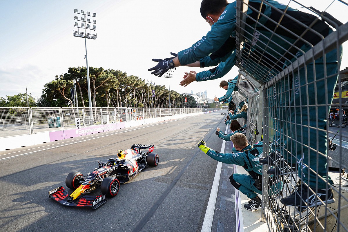 Verstappen: "La mejora de Pérez es positiva para Red Bull"