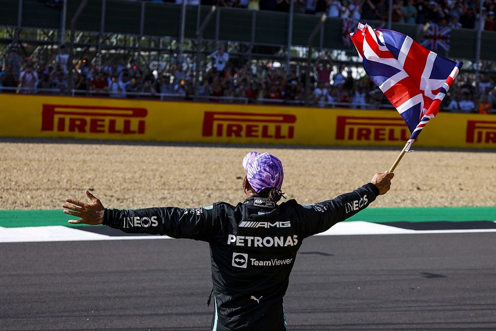 Verstappen Kecam Selebrasi Kemenangan Hamilton