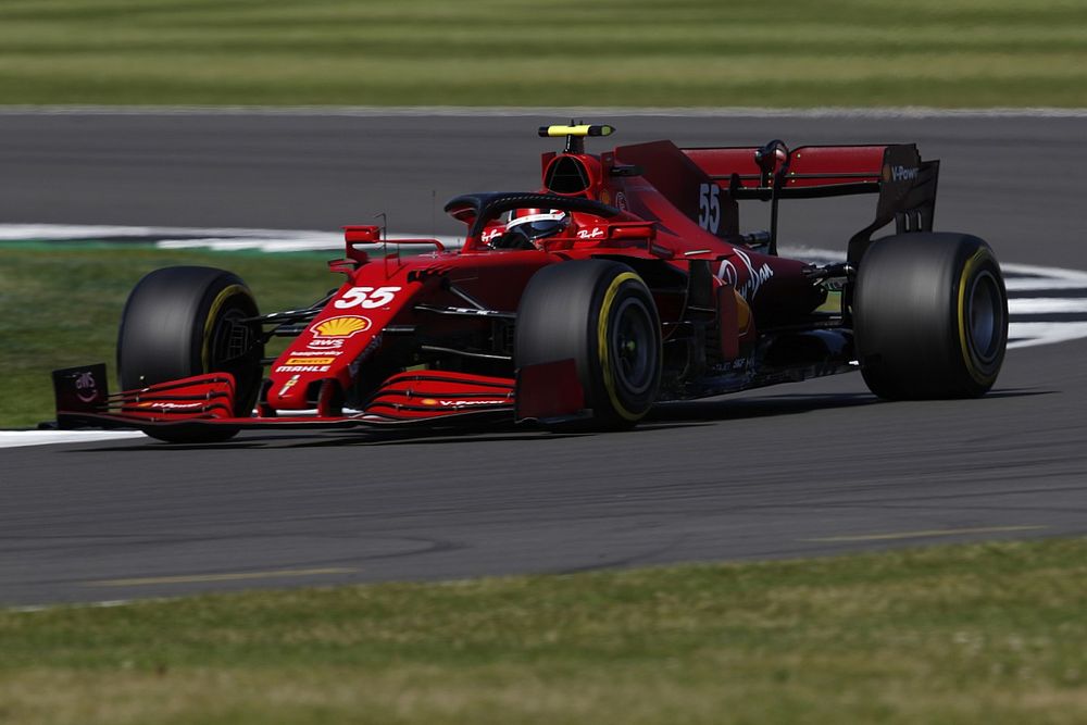 Sainz: „Kár a kiállásért, de nagyon gyors volt ma a Ferrari”