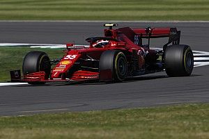 Sainz: „Kár a kiállásért, de nagyon gyors volt ma a Ferrari”