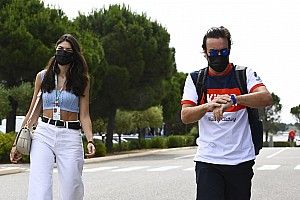 Alonso elárulta, hogy már 2003-ban megfordult a Francia Nagydíj helyszínén