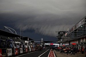 La nebbia sospende la 24h del Nürburgring