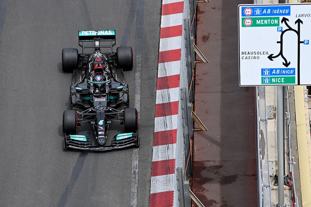 Lewis Hamilton, Mercedes W12