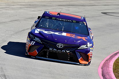 Denny Hamlin takes Stage 1 win at Martinsville