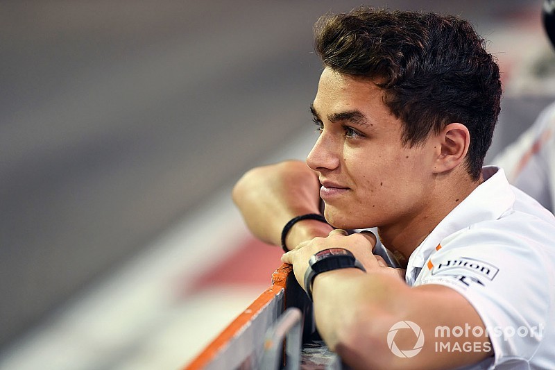 Norris: Alonso'nun 2019 aracının gelişiminde yer alması "harika" olur
