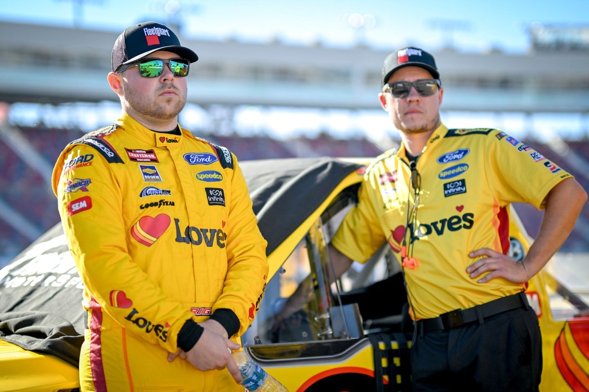 Layne Riggs faces multiple penalties after NASCAR discovers illegal panel