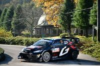 WRC Jap&oacute;n: Neuville sufre un problema de potencia y Evans se pone l&iacute;der
