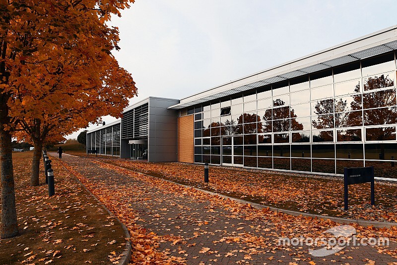 La F1 seguirá 'cerrada' 14 días más