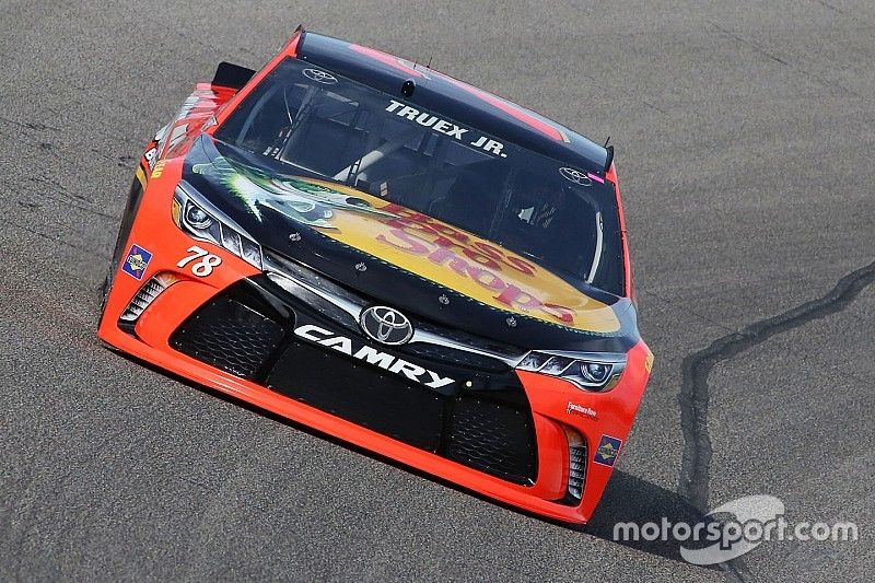 Critical pit call leaves dominant Truex without a victory