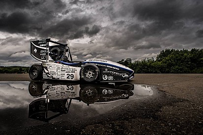 Formula Student UK: Delft gediskwalificeerd, Stuttgart grote winnaar