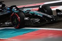 Russell revela su plan con el rebufo de Verstappen y admite que sobrepilotó