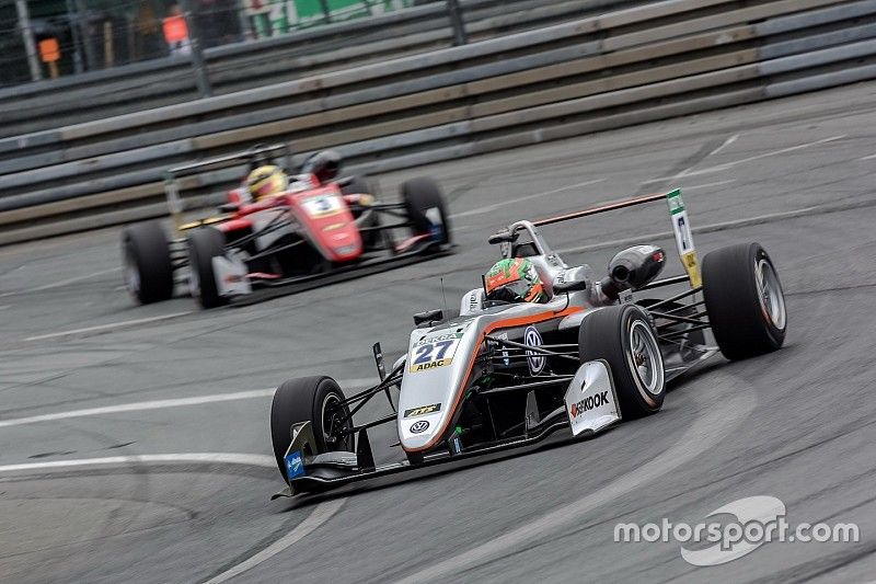 Jehan Daruvala, Carlin, Dallara F317 - Volkswagen