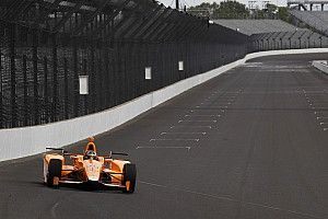 Alonso on cornering at 227mph: “The right foot has its own brain!”