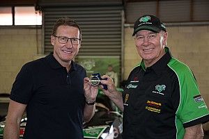 Skaife, Richards inducted into Hall of Fame