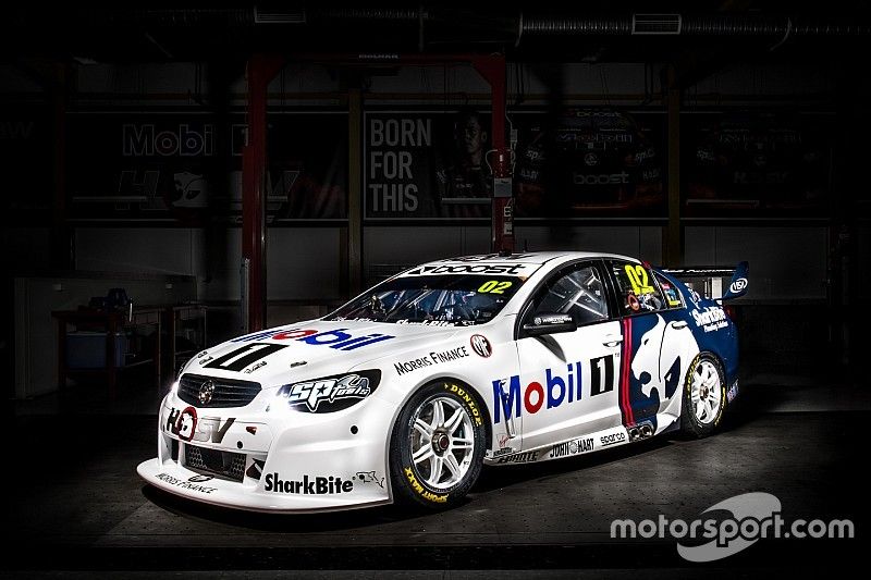 Retro HRT theme for HSV Racing at Sandown